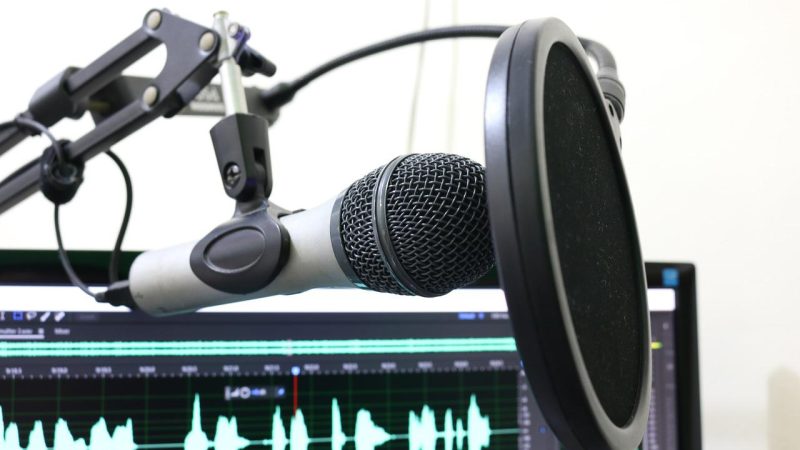 Sala, Balivo e Lucarelli: tre podcast da ascoltare e perché